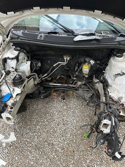 Rozpredam škoda fabia 2 1.2tsi 63kw 77kw - 16