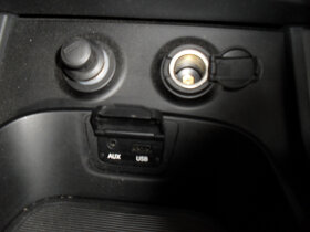 Hyundai Santa Fe 2,2 CRDi Premium 4WD Manuál 299.999Kč - 16