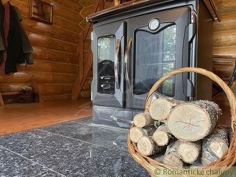 Kanadský zrub pod lesom neďaleko Košíc - 16