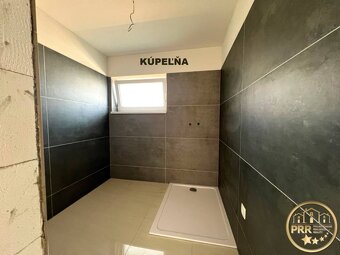 BUNGALOVY S FOTOVOLTAIKOU A TEPEL.ČERPADLOM v obci Podlužany - 16