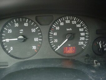 Zafira 1.6 benzín - 16