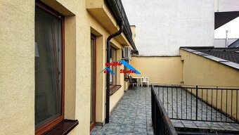 Mestský 4-podlažný rodinný dom Šamorín - 16