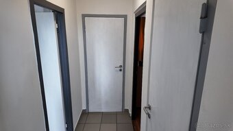 3izb byt so zariadením a lodžiou v kľudnom okolí - 16