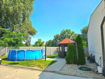 3 iz. byt v súkromnom rezidenčnom areáli, s bazénom,altánkom - 16