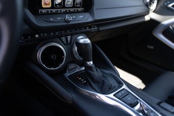 Chevrolet Camaro 6.2 SS V8 A/T,CZ Pôvod,Len 35tis.km-NEBÚRAN - 16