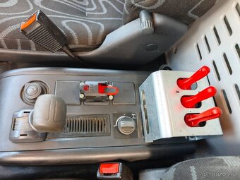 Iveco Eurocargo 120E18, nový 8t hákový nosič - 16