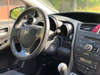 Honda Civic 2012 1.4 i-VTEC 109000 km - 16