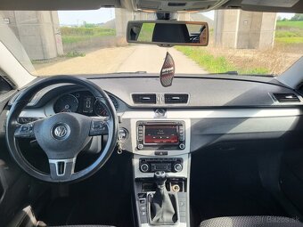 Volkswagen passat b7 variant 2.0 tdi - 16