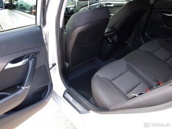 Hyundai i40 CW 1.7 CRDi 136k Premium Automat - 16