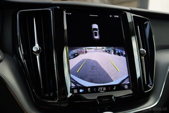 Volvo XC60 2.0 B4 mHEV Momentum A/T - 16