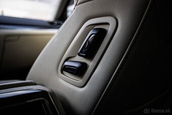 Škoda Superb Combi 2.0TDI Style 4x4 DSG - 16