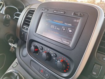 Prenájom vozidla 9-Miestne Renault Trafic - 16