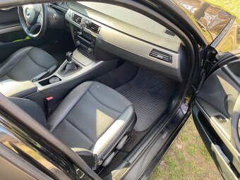 BMW E91 320d 120kw Manuál - 16