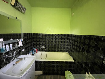 Štvorizbový rodinný dom s garážou v kľudnej uličke v Palár - 16