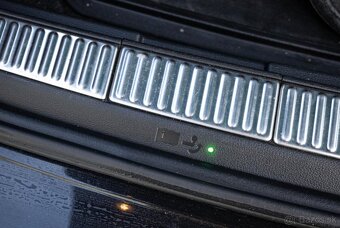 Škoda Superb Combi 2.0 TDI Sportline DSG - 16