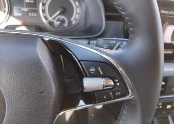 Škoda Kamiq 1,0 TSI STYLE ZÁRUKA benzín manuál 81 kw - 16