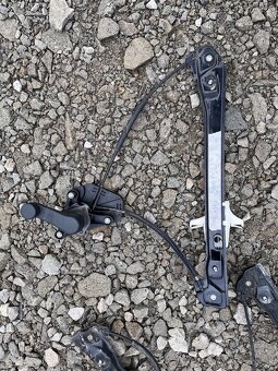 Škoda Rapid 12-17 zámok dverí, mechanizmus sťahovania okna - 16