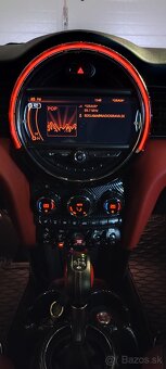 Mini John Cooper Works 2.0 l 170 kW 2018 - 16