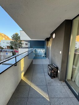 Ponúkame na predaj veľmi pekný 3-izbový byt s terasou a park - 16