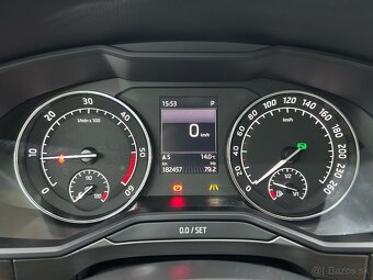Superb Combi 2,0 TDI Style 140kW 4x4 Ťažné Top stav - 16