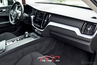 ⏩ Volvo XC60 B4 Momentum AWD A/T - 16