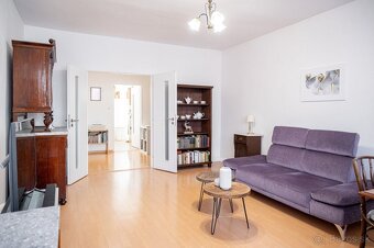 NOMA | TRNÁVKA - Veľkorysý rodinný DOM v obľúbenej časti Ruž - 16