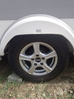 Predám karavan obytný príves Hobby 440 de Luxe - 16