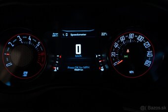 Dodge Challenger 5.7 HEMI - 16