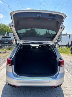 Volkswagen Passat Variant 2.0 TDI EVO Business DSG - 16