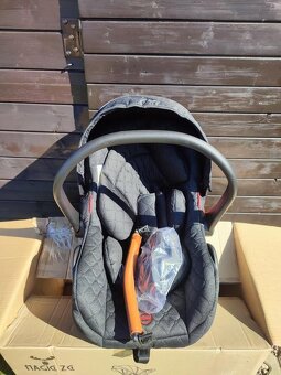 Nový kombinovaný kočárek 3v1 (černo-zlatý) - 16