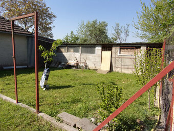 Znížená cena - dvojgeneračný rodinný dom, pozemok 1450 m2, č - 16