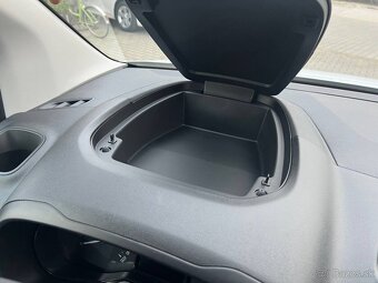 Citroën Berlingo 1.5HDI 75kw M6 L1  NOVÉ  NOSNOSŤ 900KG - 16