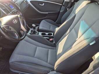 Hyundai i30 cw - 16