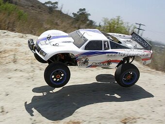 HPI Baja 5T 1:5 - RC model na benzín - 16