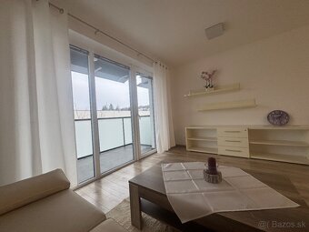 Ponúkame do prenájmu 3-izbovy byt - 16