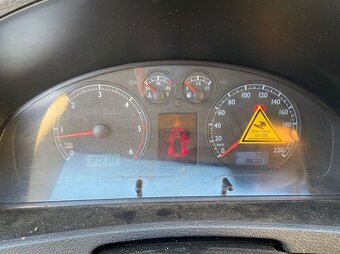 Volkswagen T5 Multivan, Euro 3, 2.5TDi, 7 míst - 16