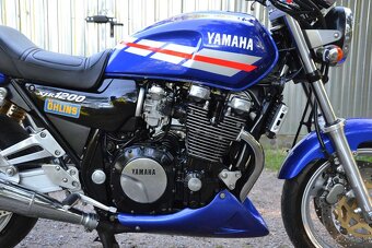 YAMAHA XJR 1200SP CHRISTIAN SARRON REPLIKA - 16