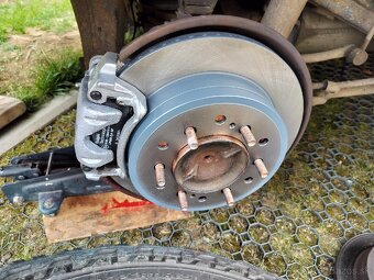 Toyota Land Cruiser 120 - 16