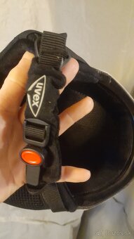 Značkové lyže 60eur/kus, zimná bunda 20eur/kus, Uvex prilba - 16
