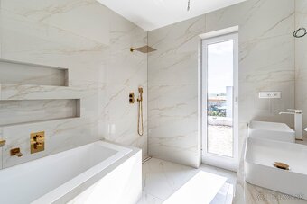 BEDES | novostavba 182m2, pozemok 659m2, 3x terasa, garáž - 16