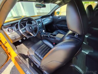 Ford Mustag GT 4,6 V8 - 16