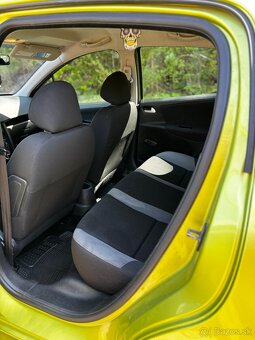 PEUGEOT 207 - 16