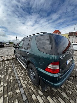 Predam Mercedes-Benz - 16