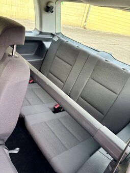 VOLKSWAGEN TOURAN 1.9 TDI 77KW BEZ DPF 2010 7 MIEST - 16