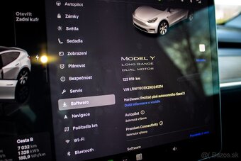 Tesla Model Y Long Range Dual Motor - 16