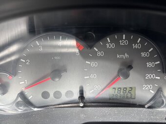 Ford focus  Combi. Mk1 66kw 90 PS - 16