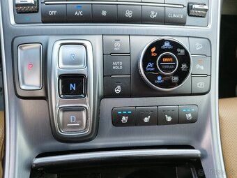Hyundai Santa Fe SUV 142kw Automat. 4x4. PREMIUM luxury pack - 16