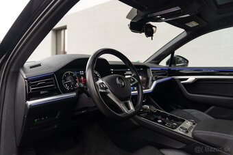 Predám VOLKSWAGEN TOUAREG 3.0 TDi webasto, odpočet DPH - 16