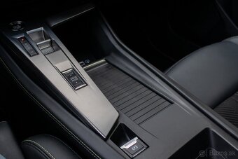 Peugeot 408 GT - 16