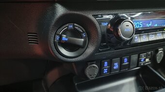 Predám Toyota Hilux 2,8D - 16